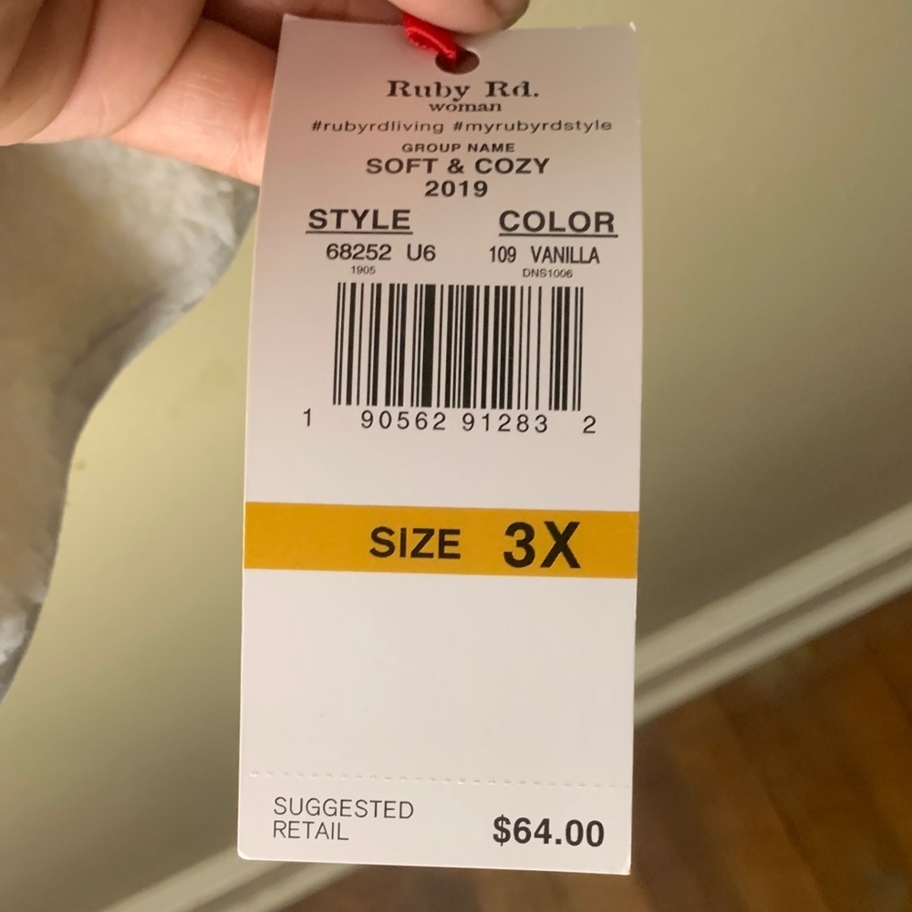 Ruby Rd. Soft Vanilla Top 3X NWT - image 2